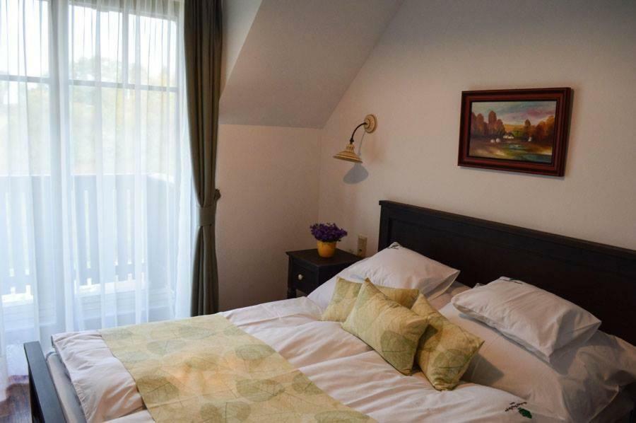Somhegyi Oereg Harsfak Major Vendeghaz Bed & Breakfast Bakonybél Eksteriør bilde