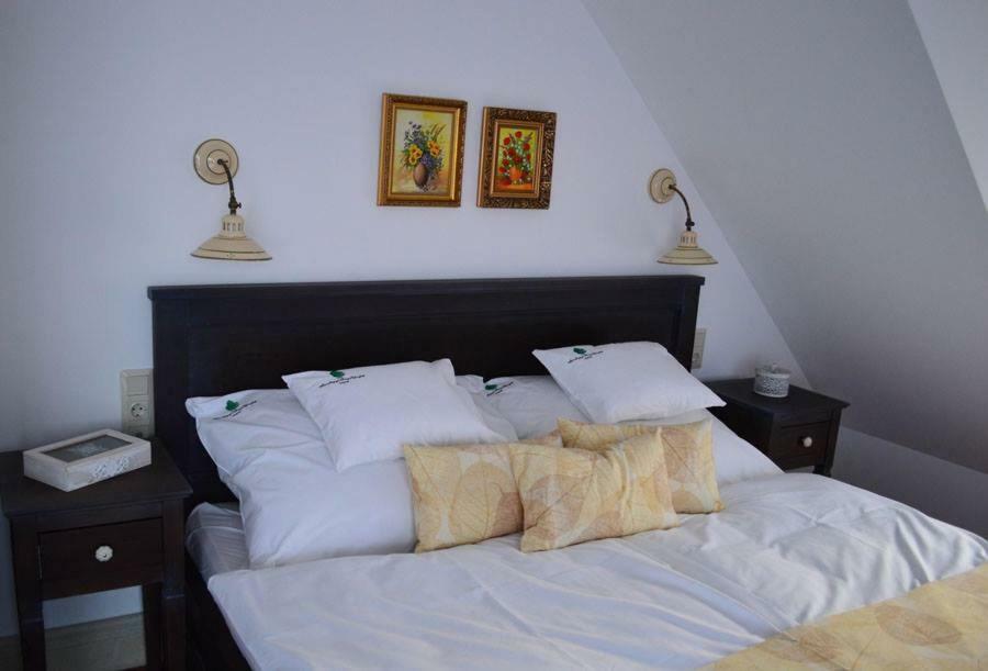 Somhegyi Oereg Harsfak Major Vendeghaz Bed & Breakfast Bakonybél Eksteriør bilde